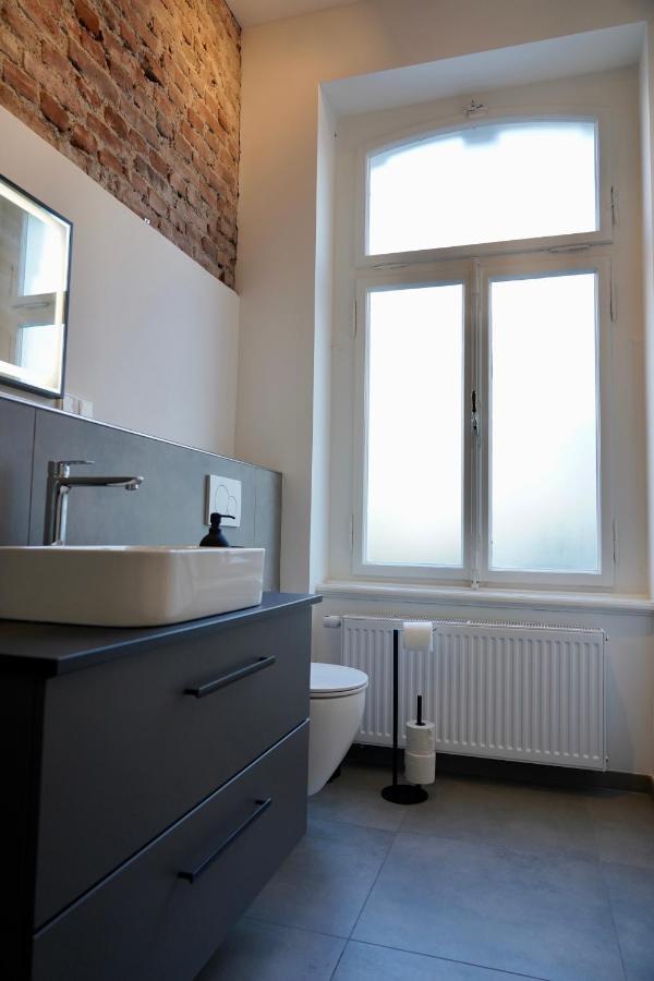 Appartement Luxurioeses Altbau Im Szenenviertel à Wuppertal Extérieur photo
